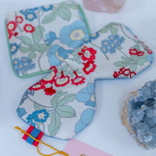 Load image into Gallery viewer, Meditation Mask, Yoga Eye Pillow