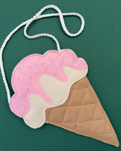 Load image into Gallery viewer, Sewing Camp Workshop 22/08 Summer Hols. Pay deposit only now (total €85 for 8 hour day camp)