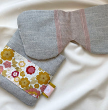 Load image into Gallery viewer, Meditation Mask - Yoga Eye Pillow | Moozle