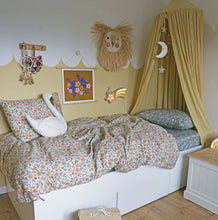 Load image into Gallery viewer, Primula Fine Art Print.