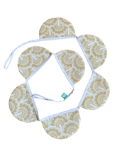 Load image into Gallery viewer, Scollop Bunting Flags