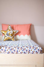 Load image into Gallery viewer, Scallop Pillowcase Geranium Pink