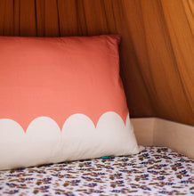 Load image into Gallery viewer, Scallop Pillowcase Geranium Pink