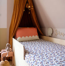 Load image into Gallery viewer, Fitted Sheets - Floral Fitted Bed Sheets | Moozle