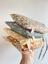 Load image into Gallery viewer, Junior Bed Fitted Sheet - Barney