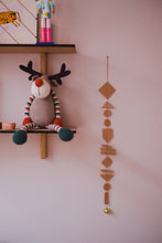 Load image into Gallery viewer, Felt Shapes Garland
